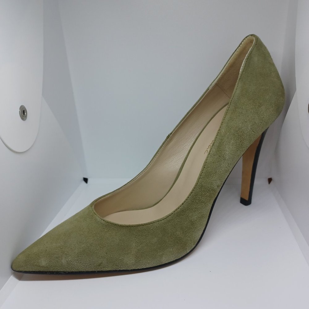 David Isaac Suede Pointed Toe Heel (8.5)